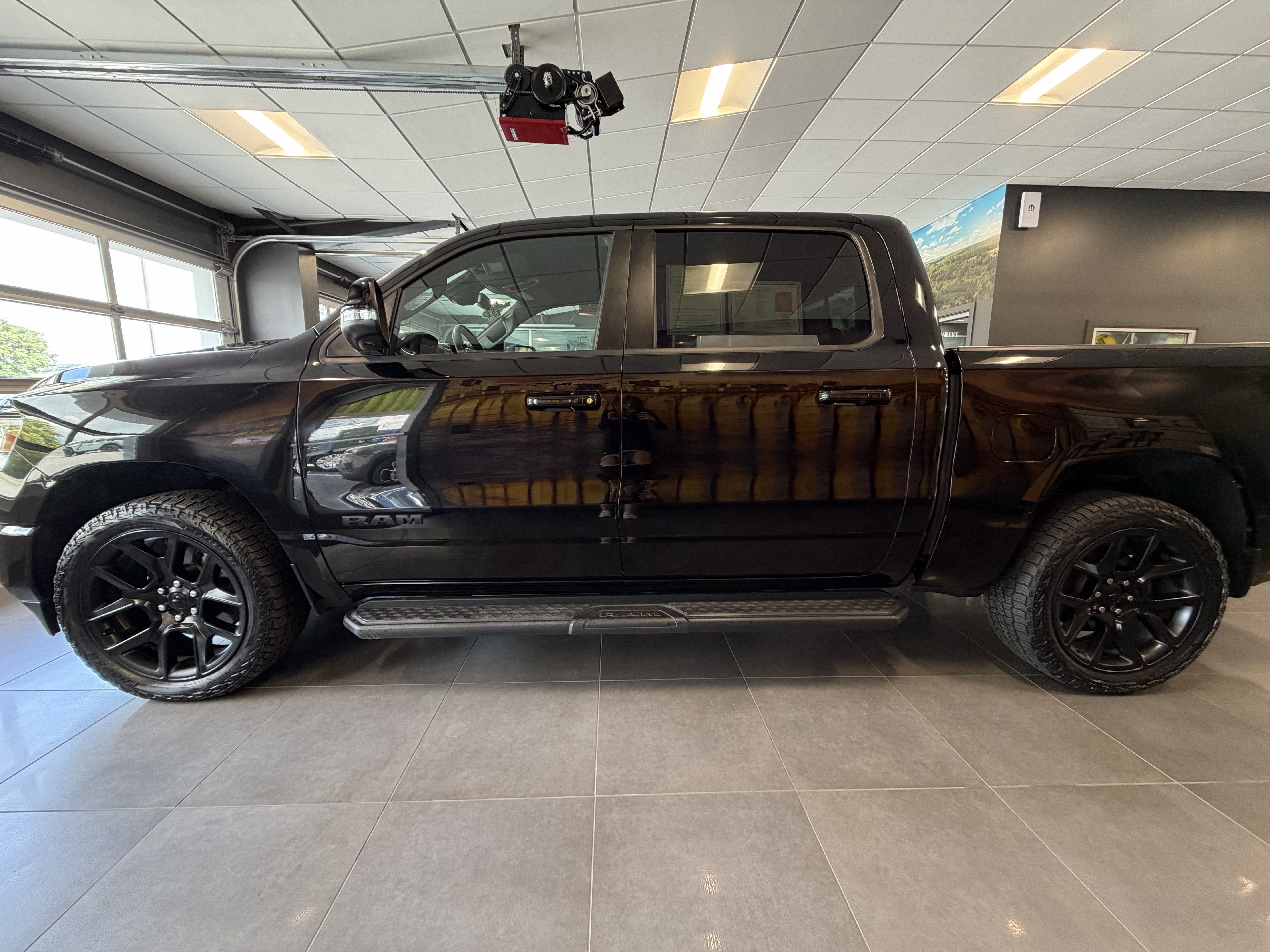 2024 RAM 1500 Laramie Crew Cab 4x4 5'7' Box