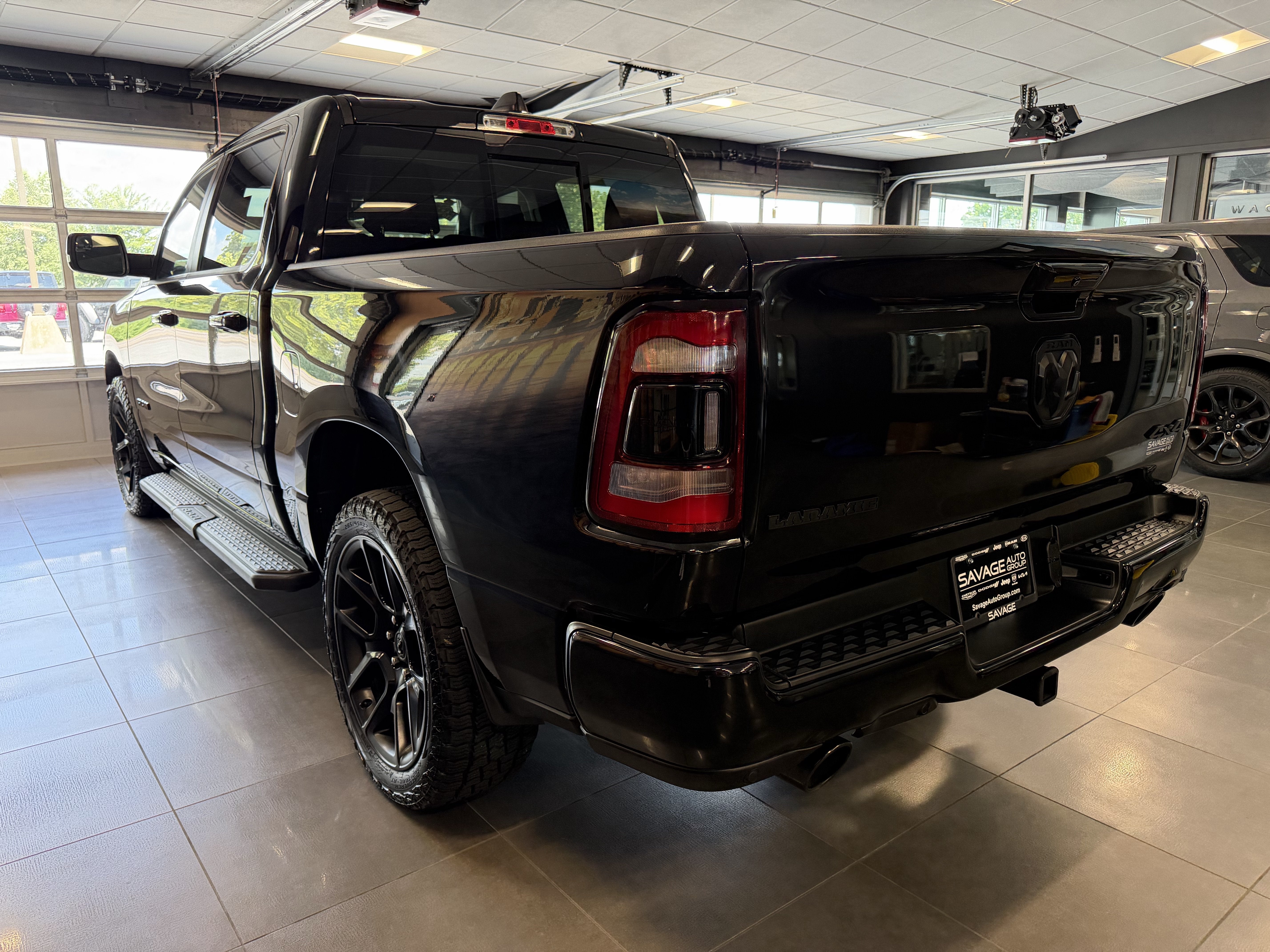 2024 RAM 1500 Laramie Crew Cab 4x4 5'7' Box