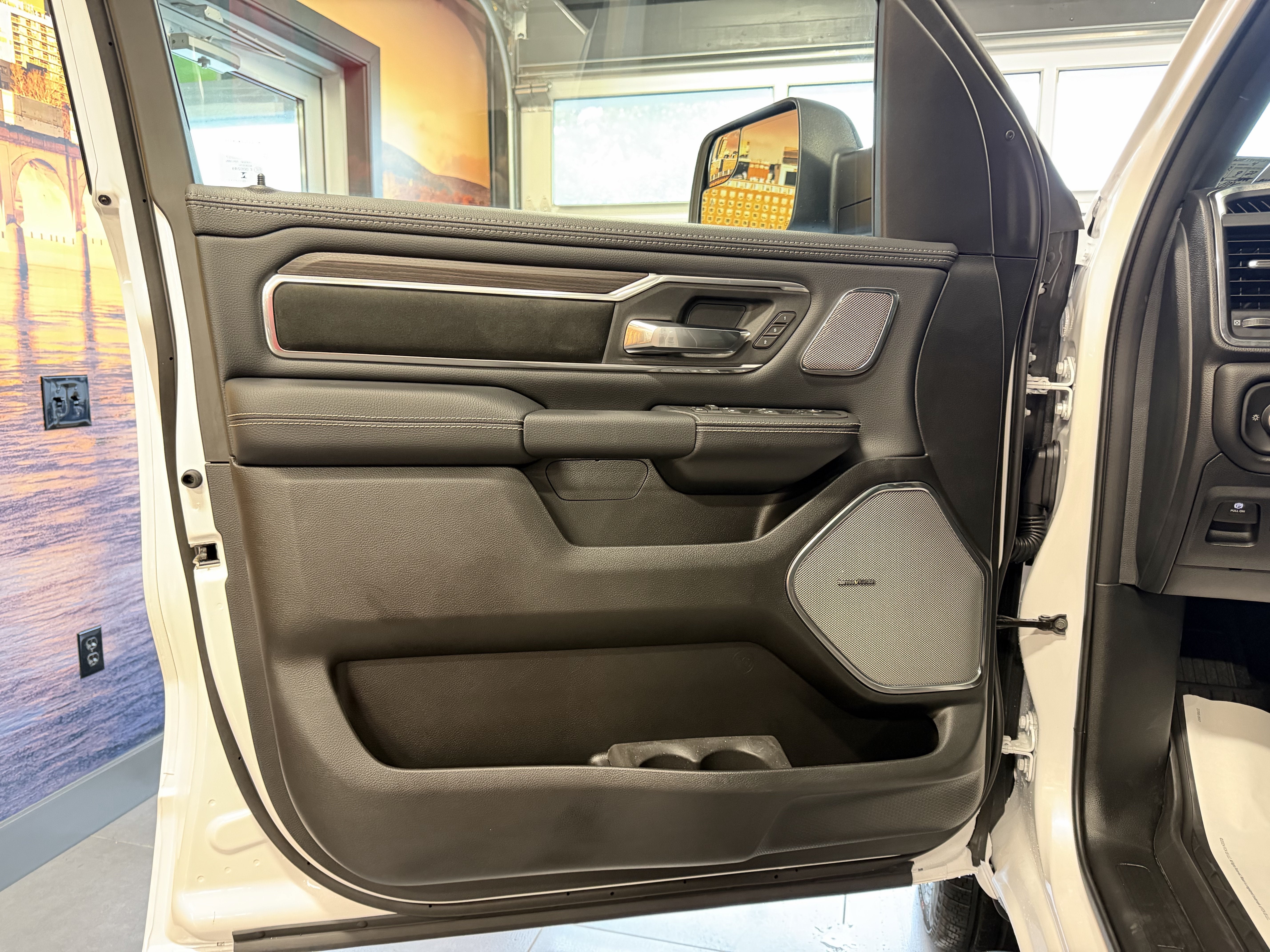 2027 RAM Ram 1500 RAM 1500 LARAMIE CREW CAB 4X4 5'7' BOX
