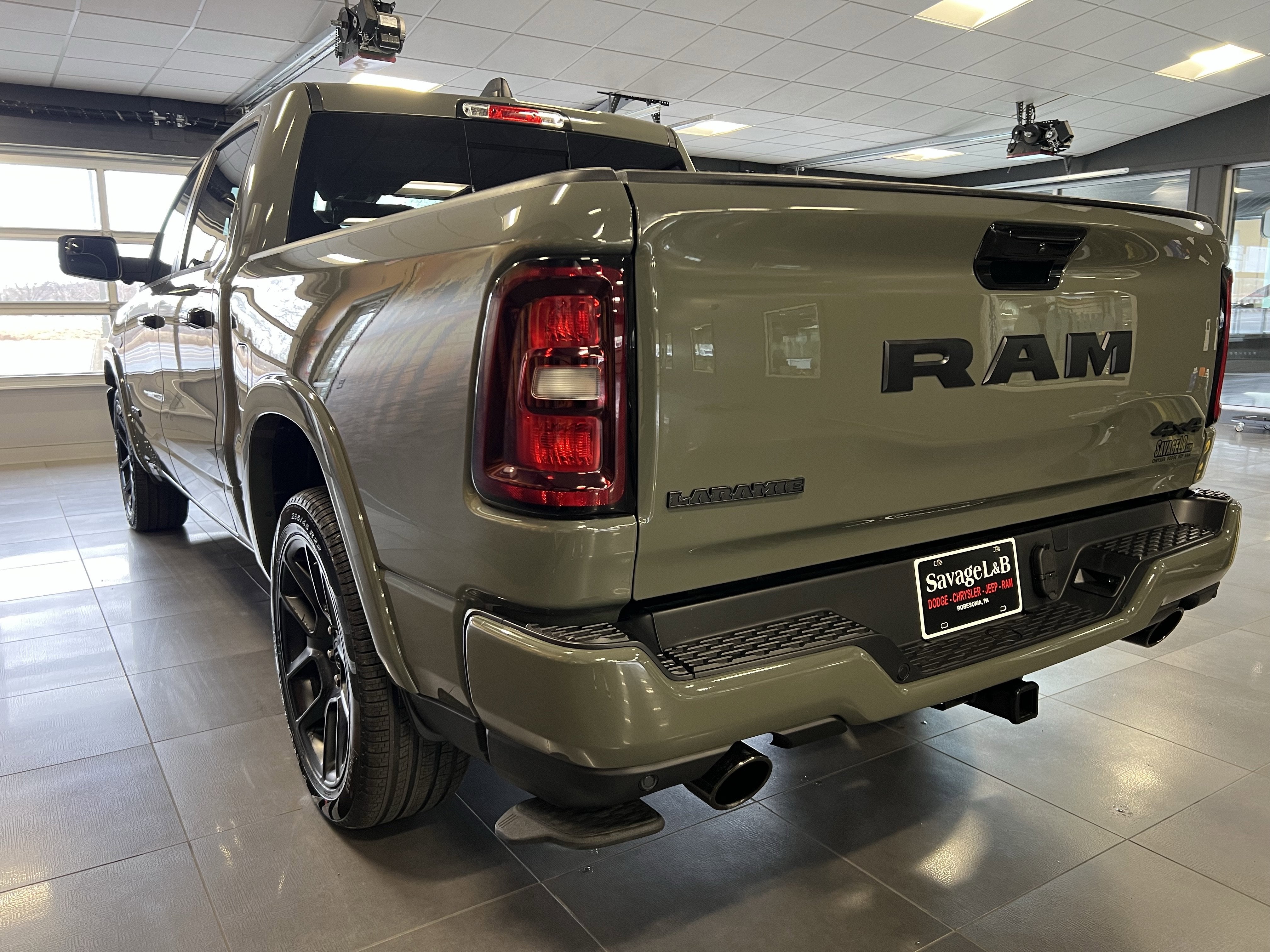2026 RAM Ram 1500 RAM 1500 LARAMIE CREW CAB 4X4 5'7' BOX