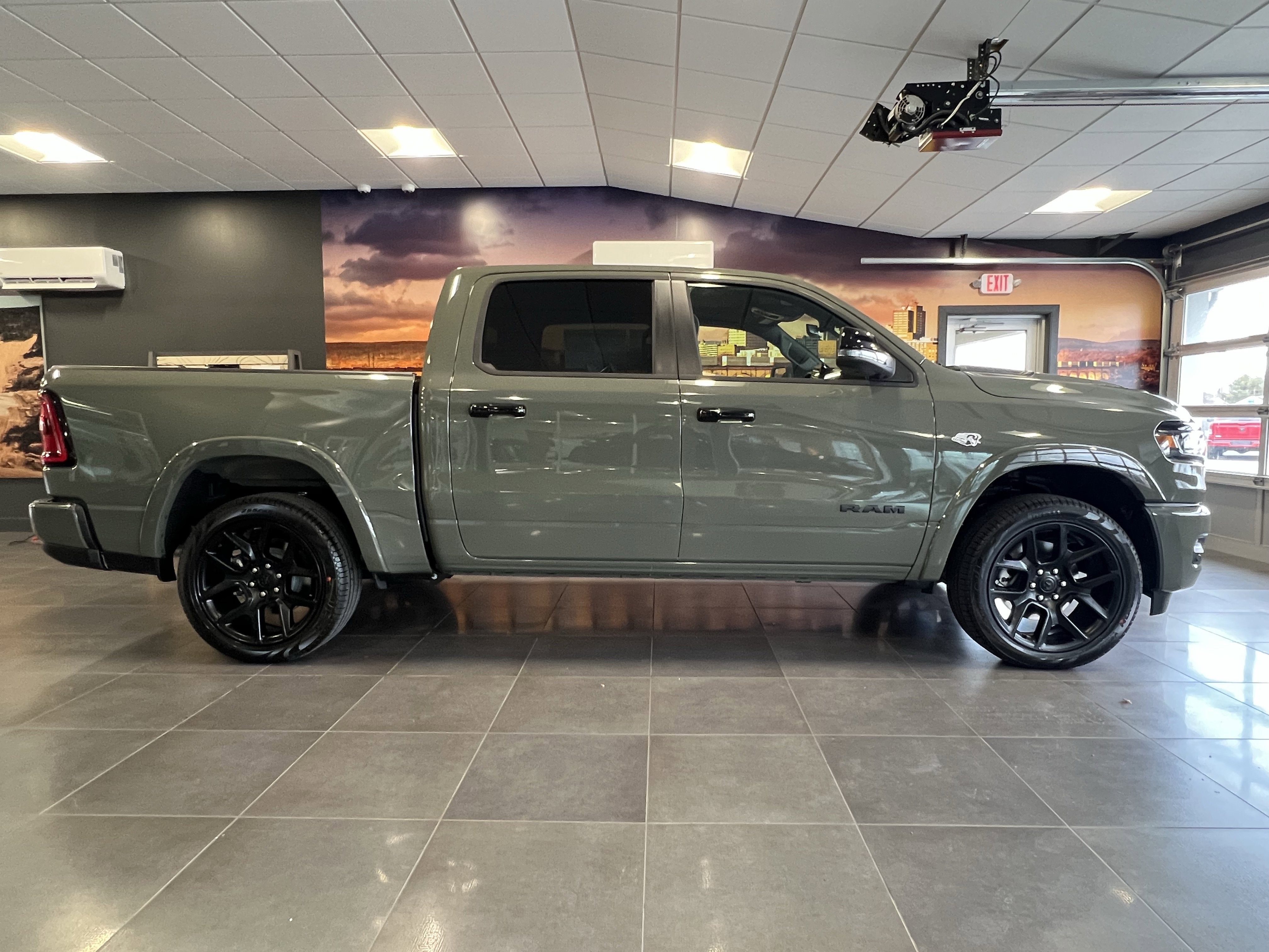 2026 RAM Ram 1500 RAM 1500 LARAMIE CREW CAB 4X4 5'7' BOX