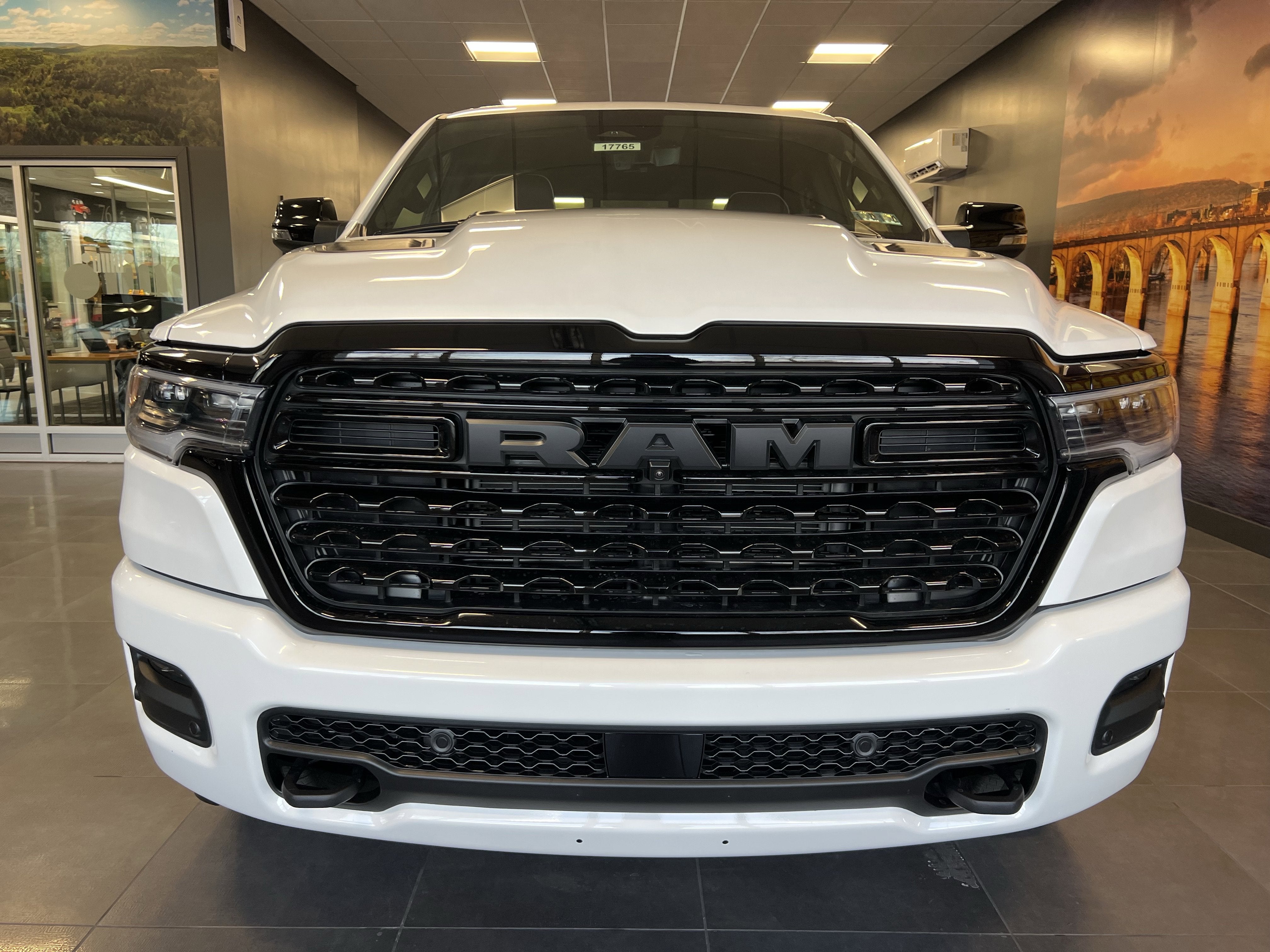 2026 RAM Ram 1500 RAM 1500 LIMITED CREW CAB 4X4 6'4' BOX