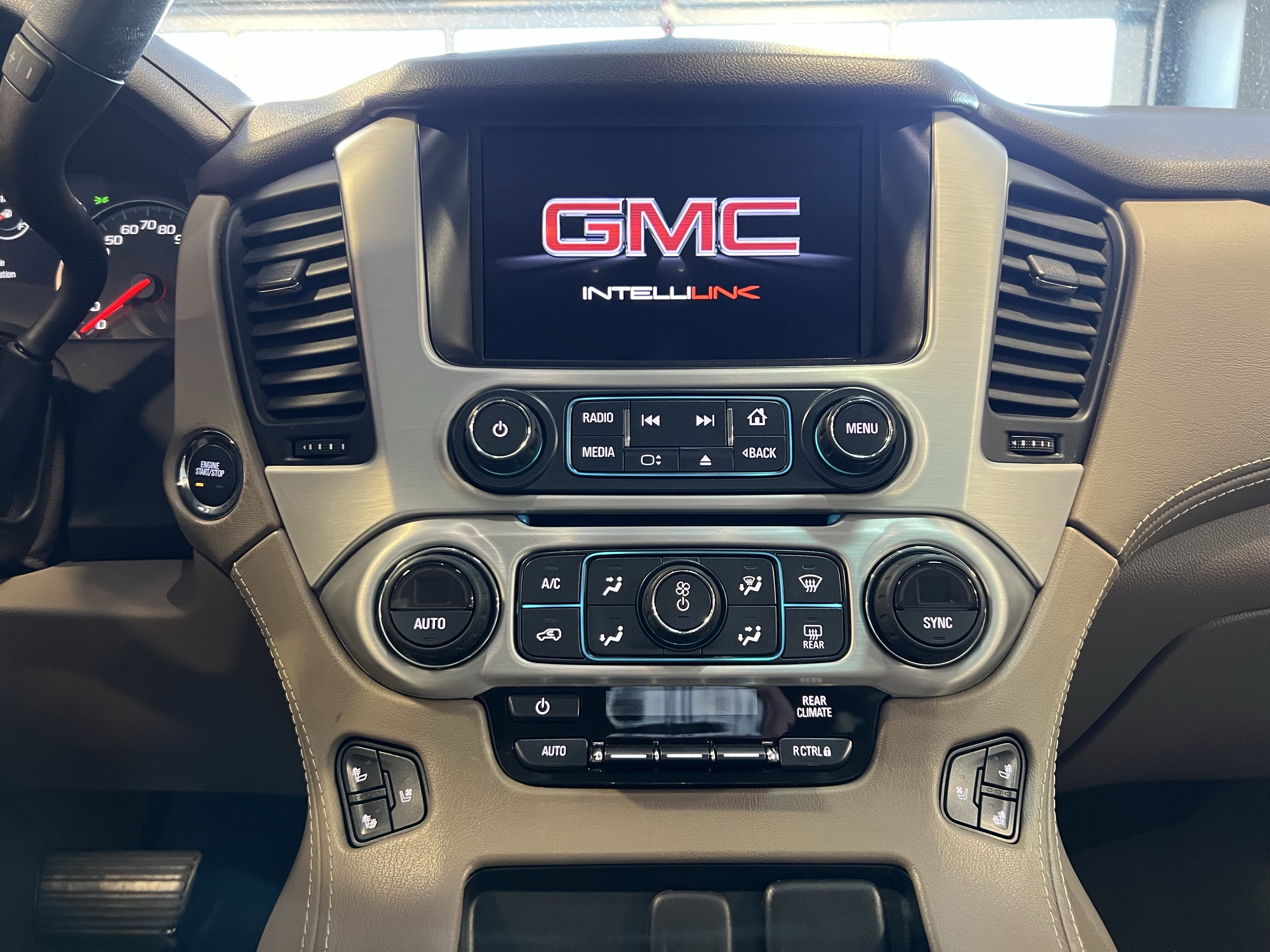 2017 GMC Yukon SLT