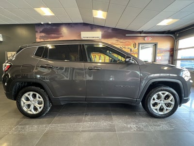 2024 Jeep Compass COMPASS LATITUDE 4X4