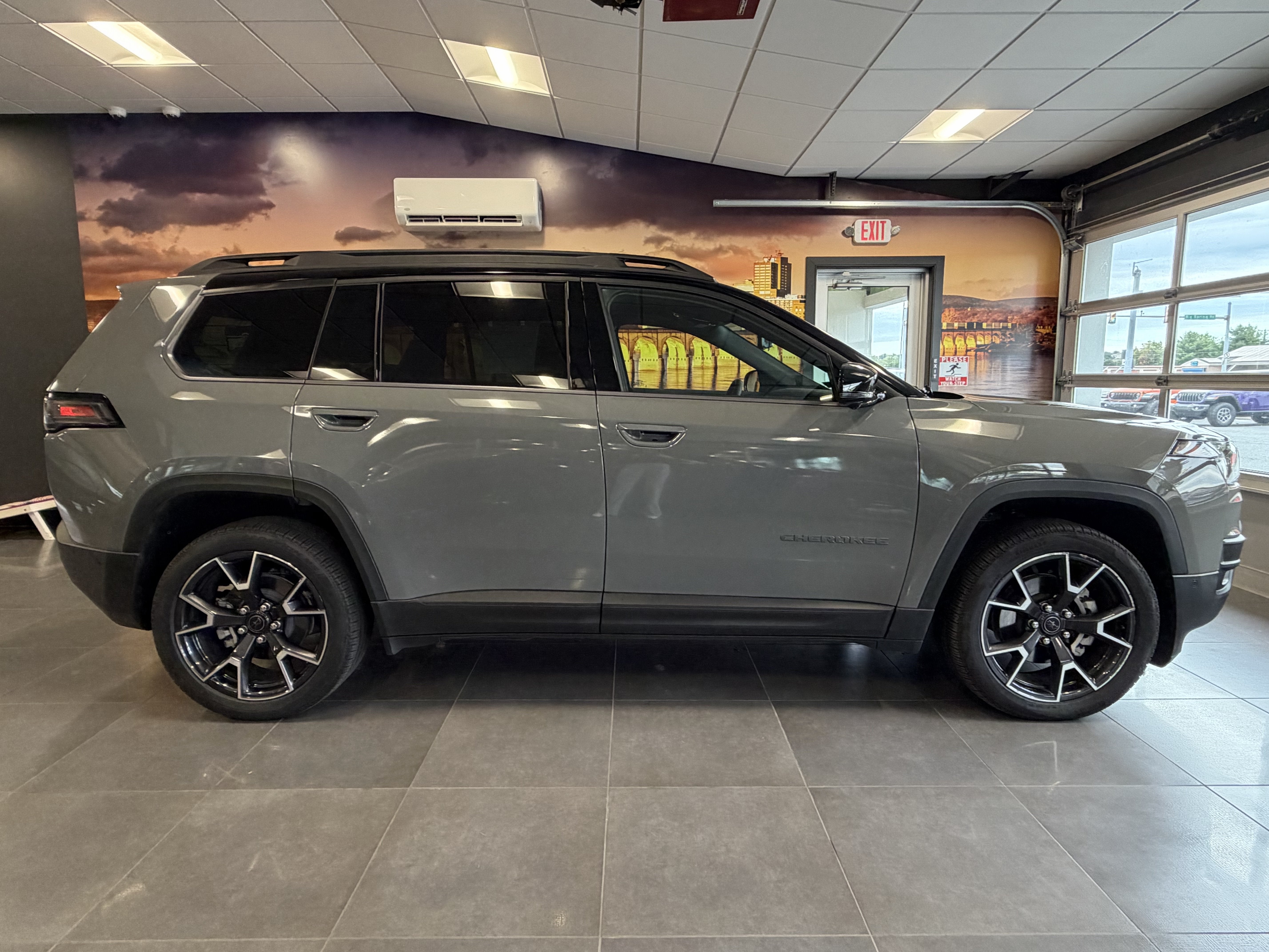 2026 Jeep Cherokee CHEROKEE OVERLAND 4X4