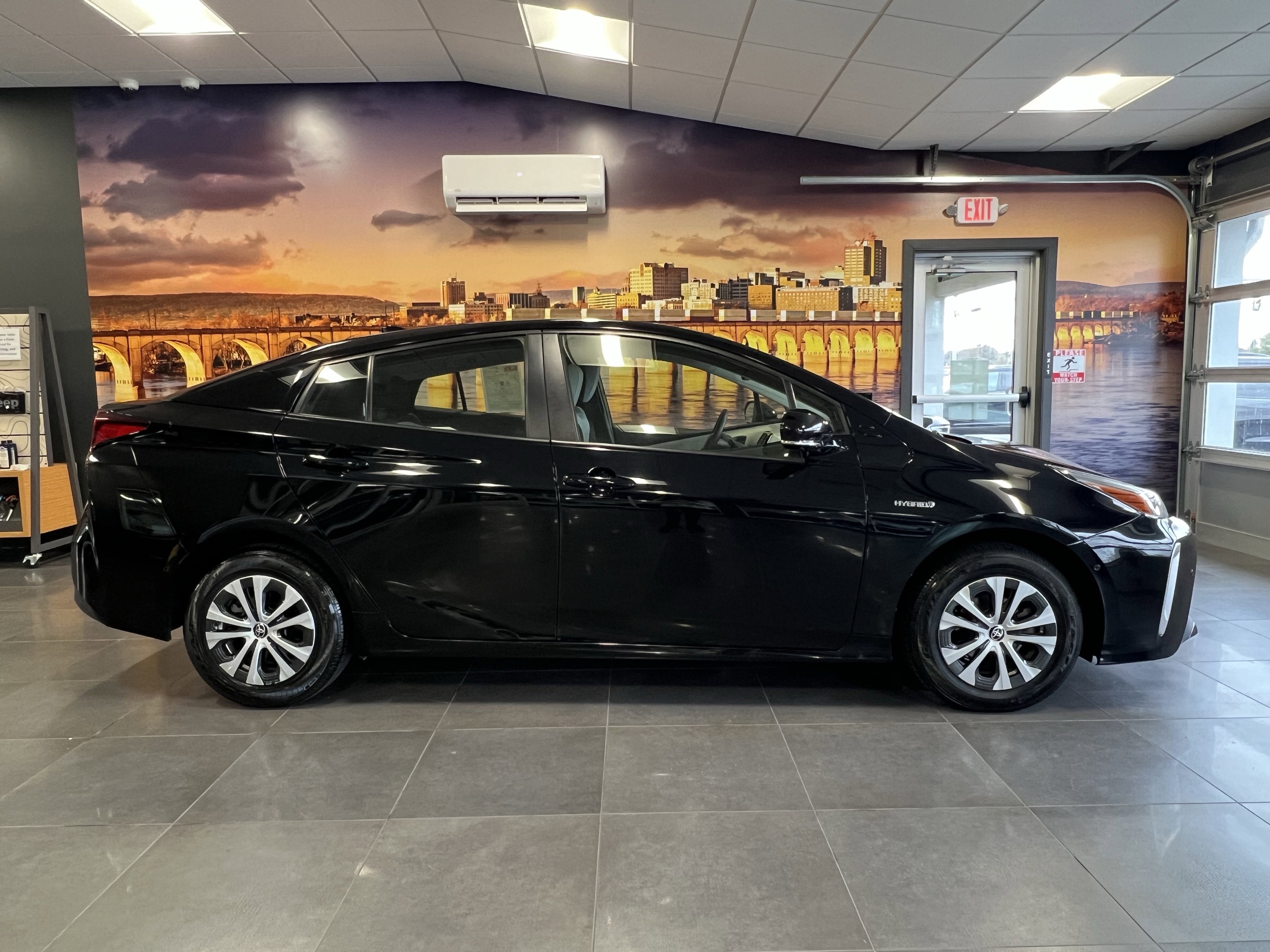 2019 Toyota Prius LE