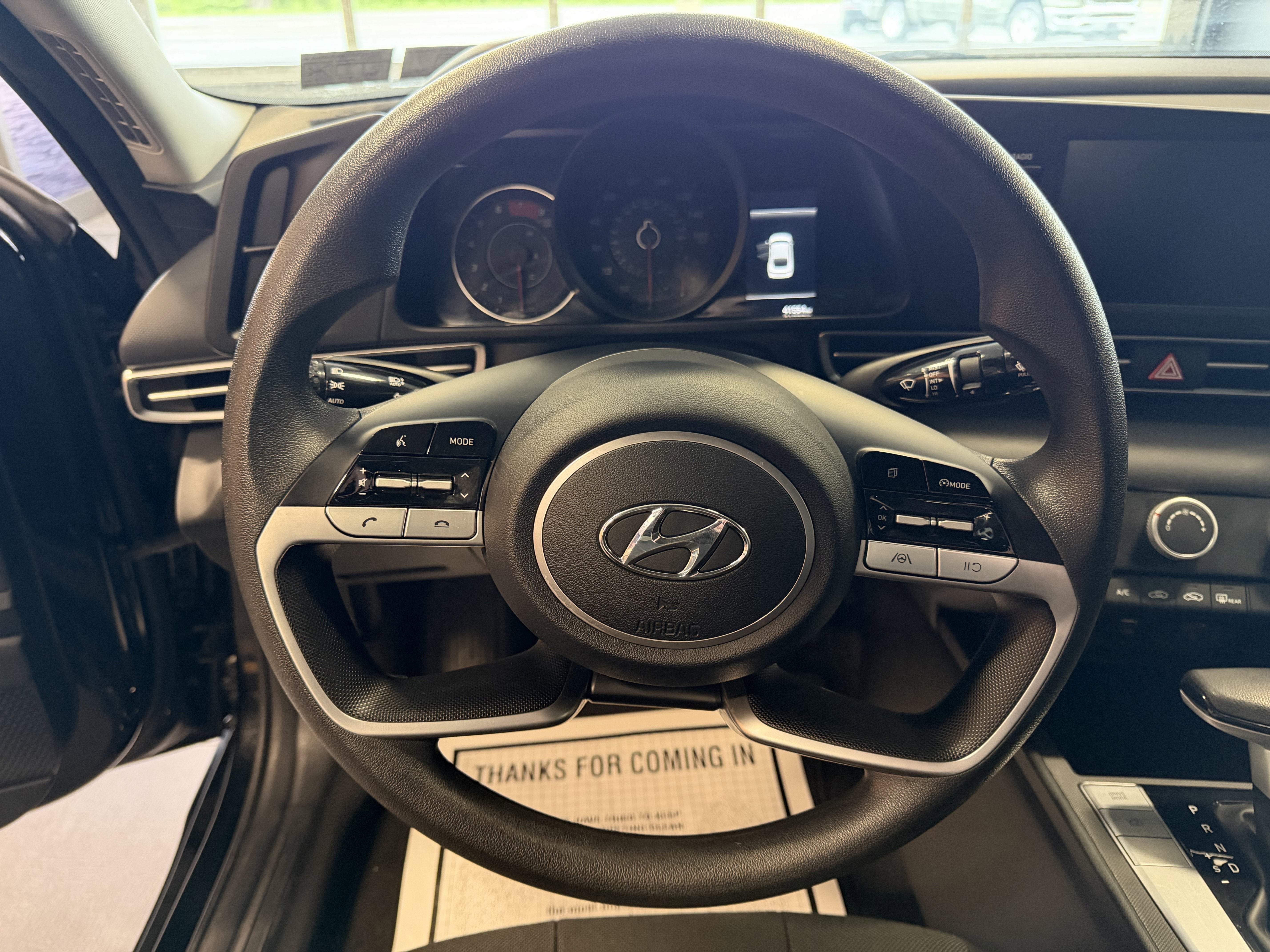 2022 Hyundai Elantra SE