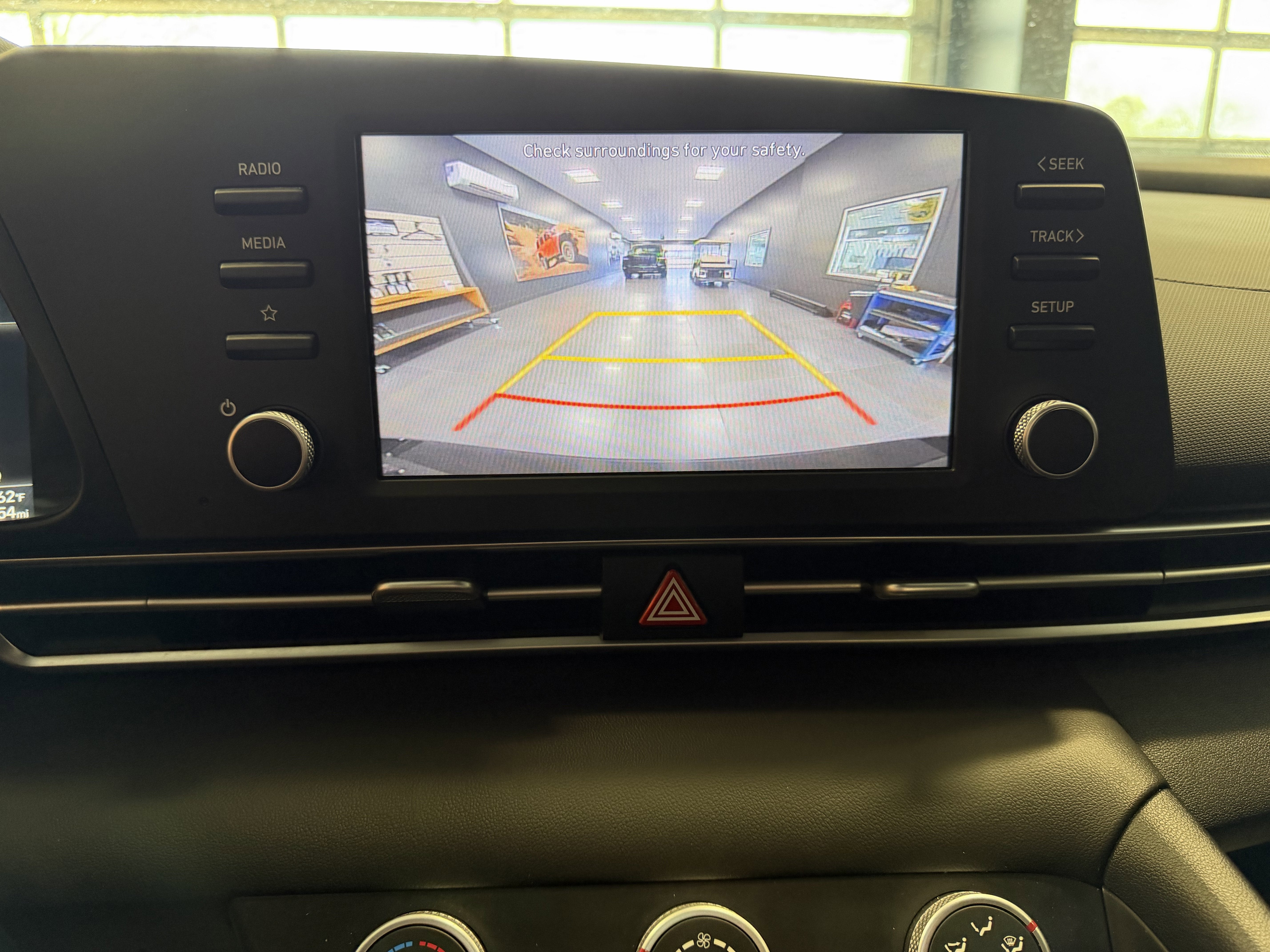 2022 Hyundai Elantra SE