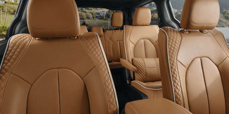 2023 Chrysler Pacifica in Robesonia, PA | Savage L&B Dodge Chrysler Jeep