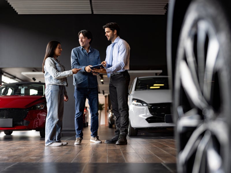 Savage L&B Salesperson helping their customer